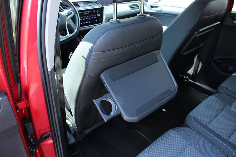 Volkswagen Touran (2022) 2.0 TDI 110kW DSG tažné - fotka 10 z 35
