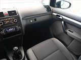 Volkswagen Touran (2012) 1.6 TDI, Serv.kniha, Tempomat - náhled 8