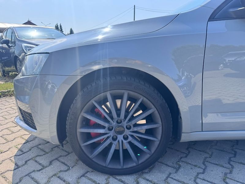 Škoda Octavia (2013) RS 2,0 TDI 135 KW DSG - fotka 14 z 47