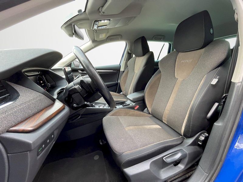 Škoda Octavia (2021) 2.0 TDI 147kW 4x4 DSG Scout Co - fotka 25 z 35