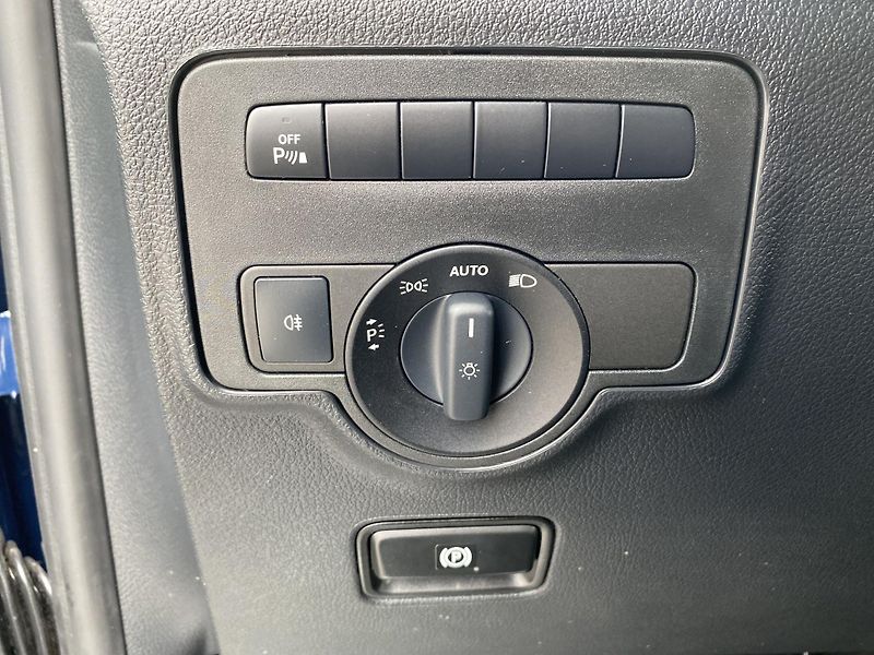 Mercedes-Benz Vito 114 CDI/L Tourer Pro - fotka 22 z 25