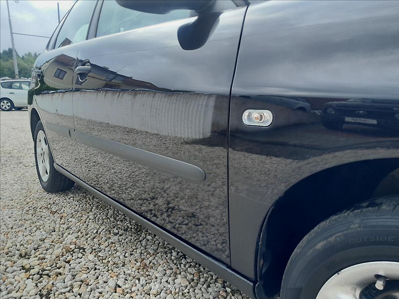 Seat Ibiza 1,4i16V - fotka 10 z 40