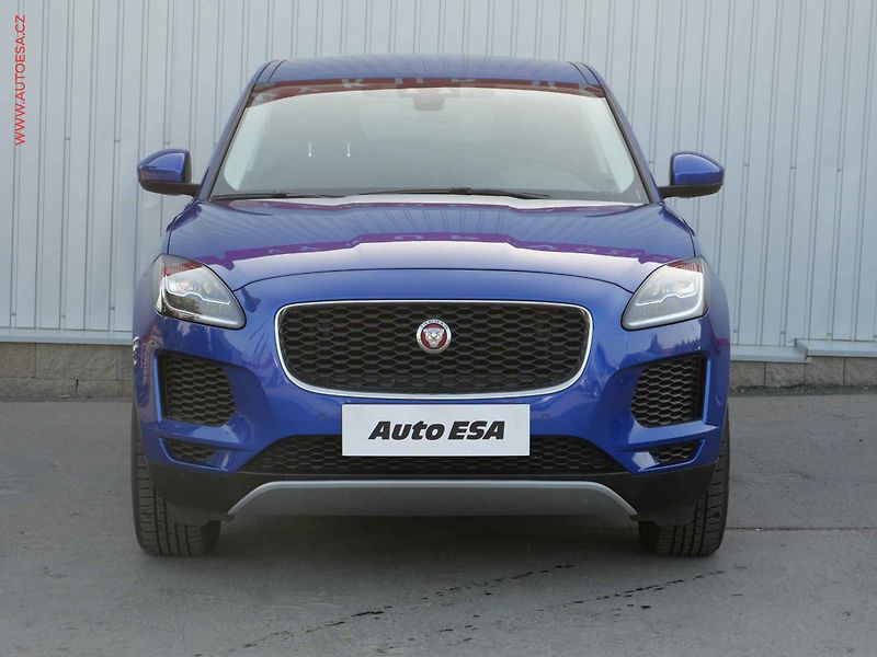 Jaguar E-Pace (2018) 2.0 D D150, LED, navi, kamera - fotka 2 z 21
