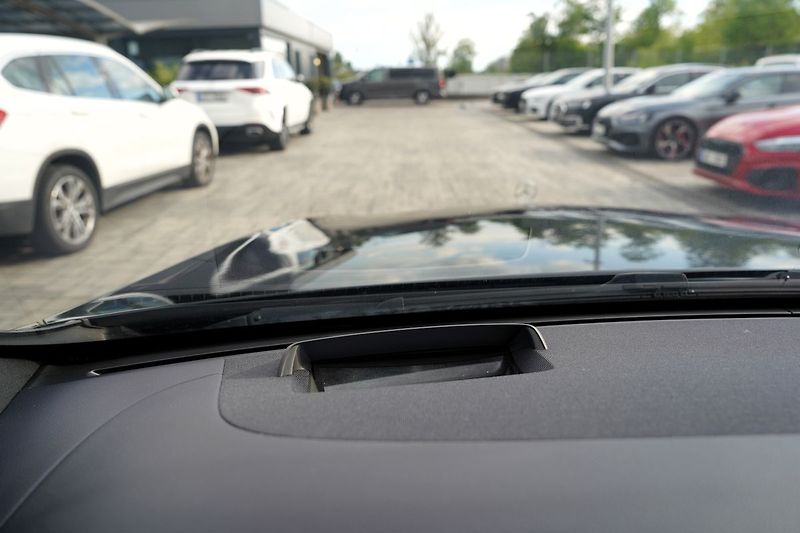 Mercedes-Benz Třídy S S 350d Long 4matic AMG TV - fotka 49 z 50