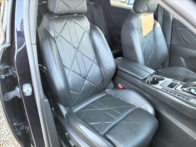 DS Automobiles DS7 Crossback 1,6 Rivoli,PHEV,4x4,kůže,výhře - fotka 10 z 42
