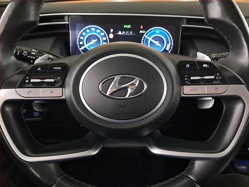 Hyundai Tucson (2022) 1.6 T-GDI HEV - fotka 20 z 23