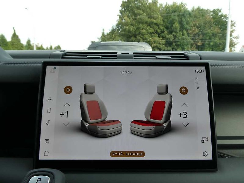 Land Rover Defender (2026) 110 3,0 X-Dynamic SE D200 - fotka 26 z 35