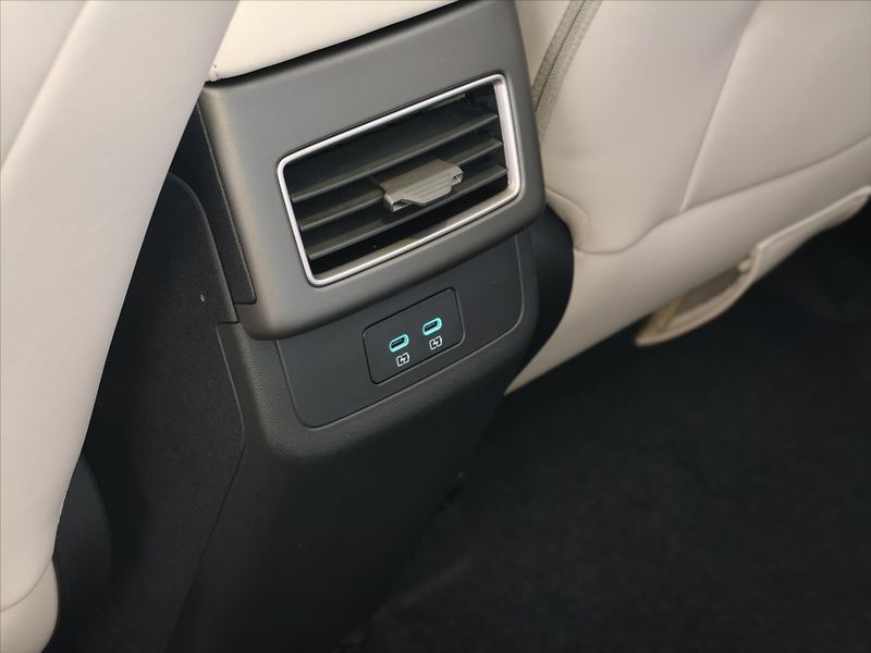 BYD ATTO 2 DM-i (2026) 1,5 DM-i  156 Kw Boost - fotka 14 z 16