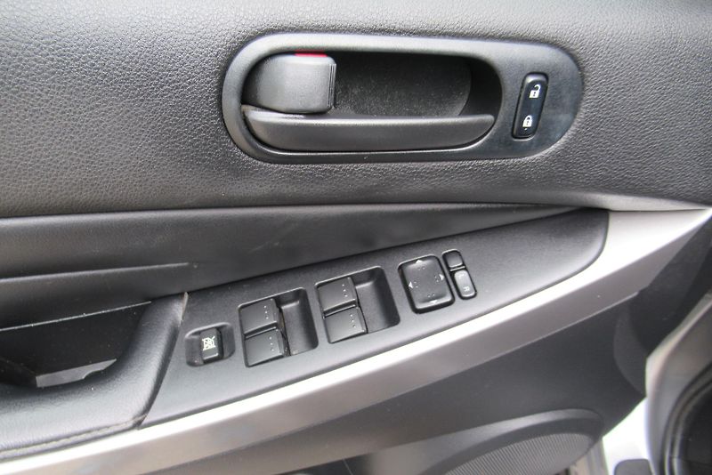 Mazda CX-7 2.2 CD 4WD AUT. KLIMA TAŽNÉ - fotka 16 z 21