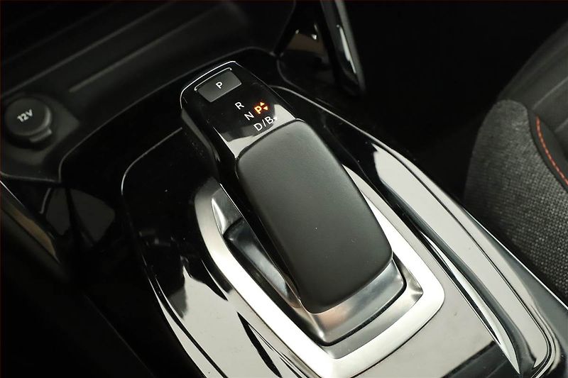Peugeot 208 (2021) 50 kWh, SoH 91%, Automat - fotka 10 z 21