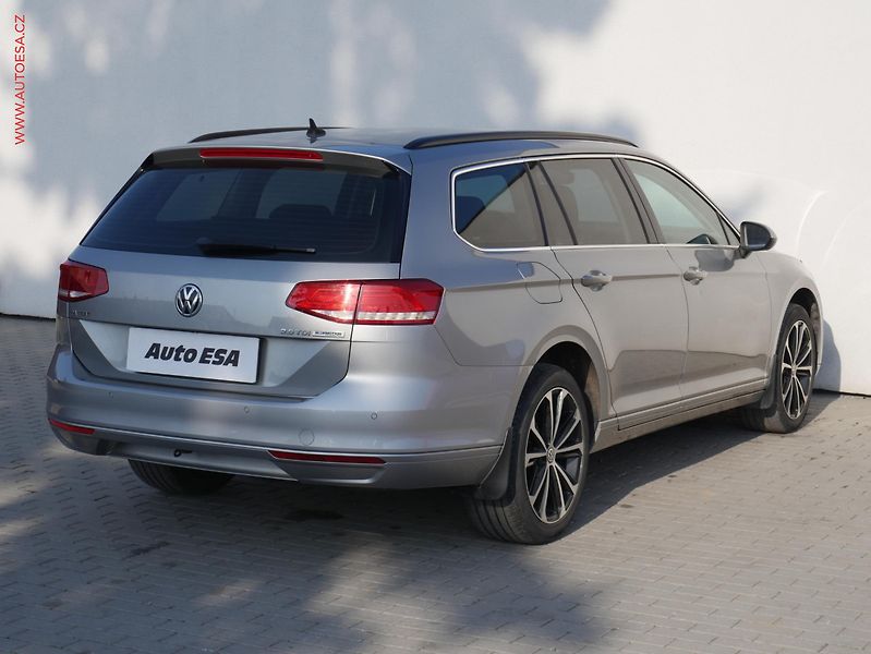 Volkswagen Passat (2017) 2.0 TDi, 1.maj, Comfortline - fotka 4 z 19