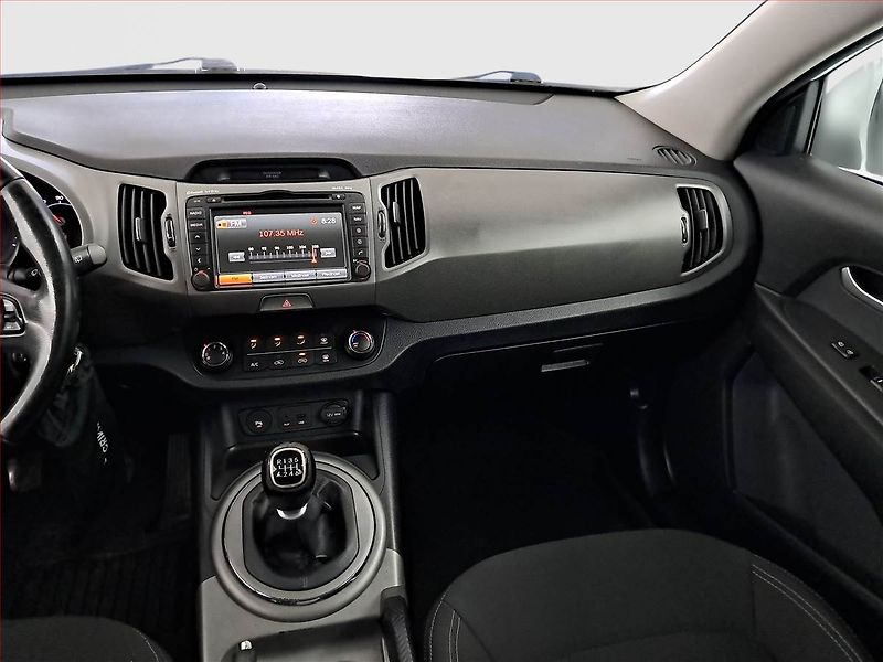 Kia Sportage (2014) 1.7 CRDi, Navi, Tempomat - fotka 8 z 19