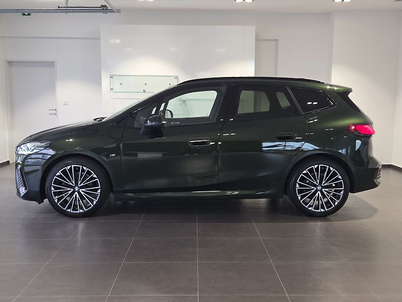 BMW Řada 2 (2024) 218i Active Tourer M Sport - fotka 3 z 16