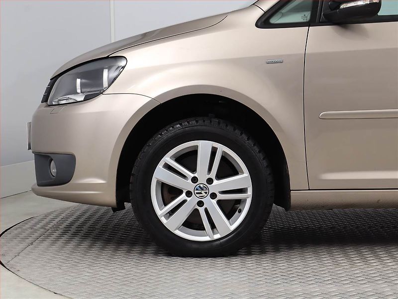 Volkswagen Touran (2012) 1.4 TSI, Tempomat - fotka 12 z 15