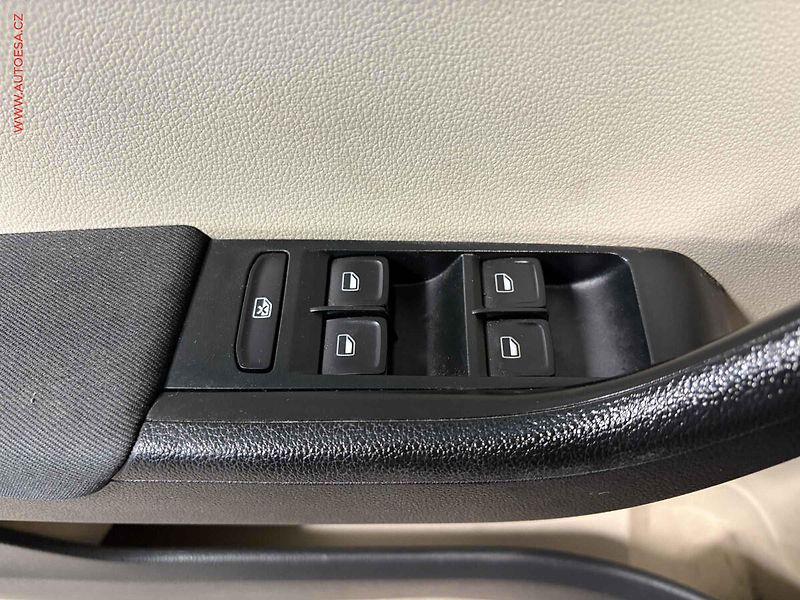 Škoda Fabia (2015) 1.2 TSI, ČR, AC, temp - fotka 12 z 14