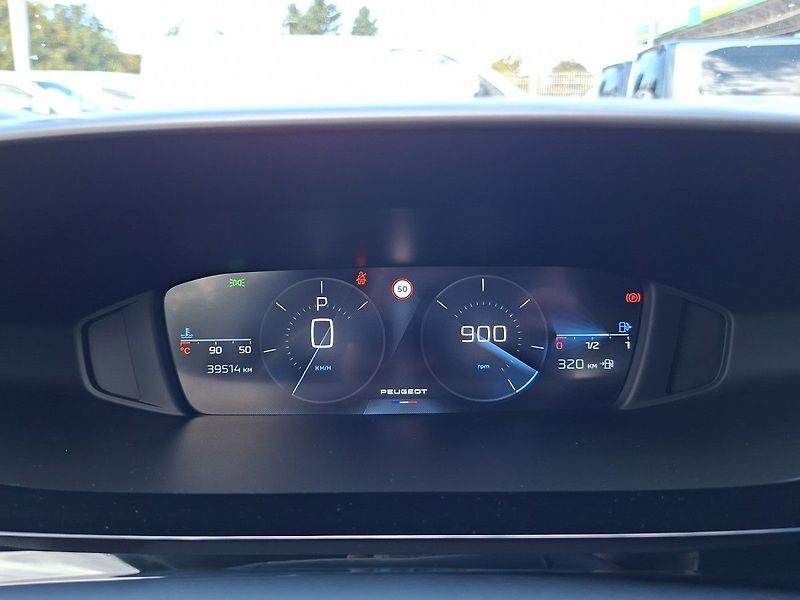 Peugeot 308 SW ALLURE 1,2 PT EAT8 - fotka 15 z 27