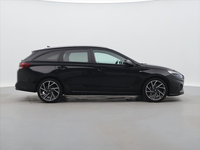 Hyundai i30 1,5 T-GDI 117kW N-Line DPH CZ - fotka 8 z 36
