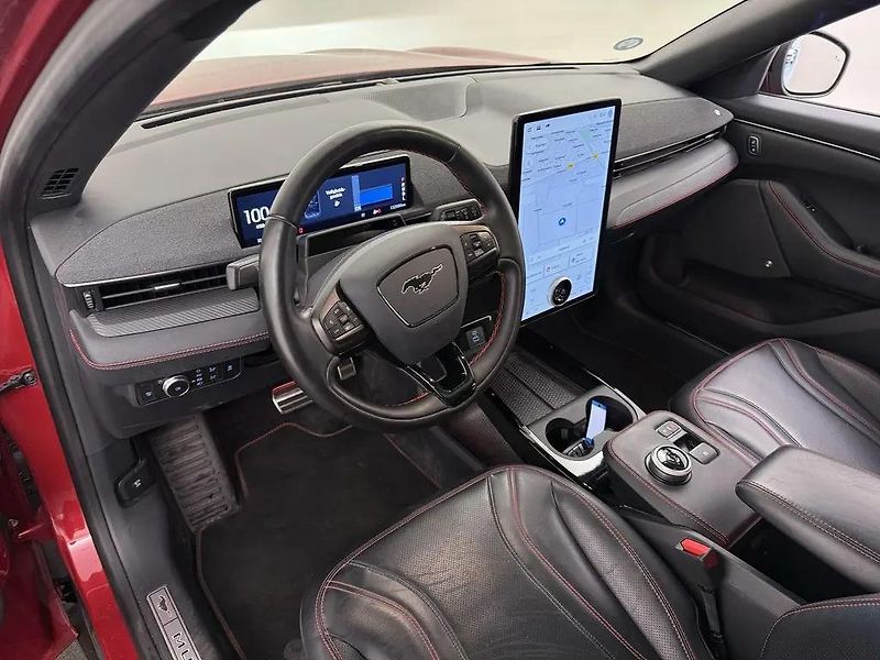 Ford Mustang Mach-E AWD 98kWh First Edition DPH - fotka 3 z 10