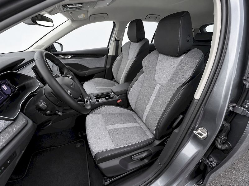 Škoda Octavia (2025) OCT.COMBI TOP SELECTION 1,5 TS - fotka 17 z 46