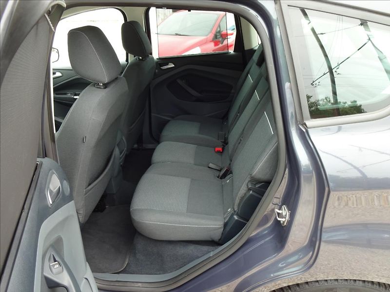 Ford C-MAX 2,0 TDCi 103kW AUTOMAT - fotka 19 z 47
