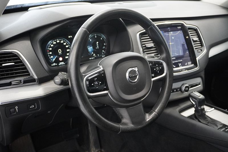 Volvo XC90 D5 AWD AUT. INSCRIPTION - fotka 15 z 34