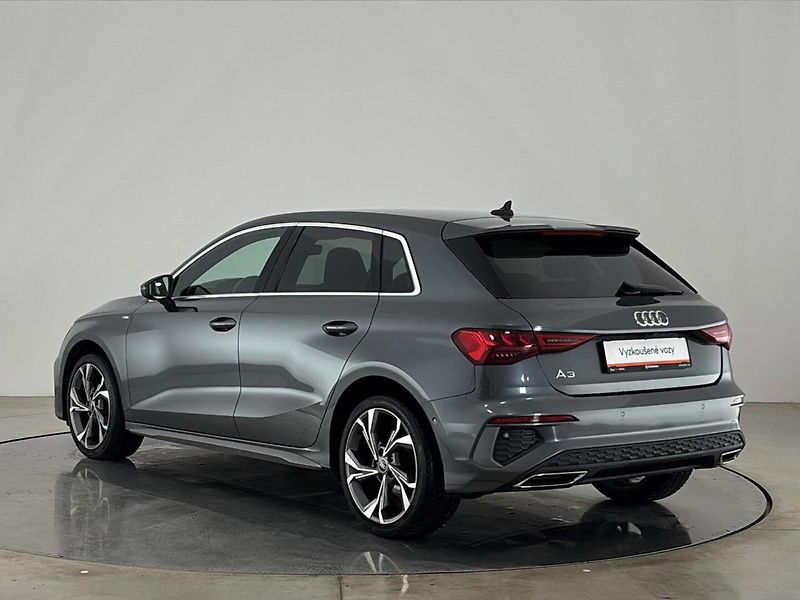 Audi A3 S-Line Sportback - fotka 15 z 30