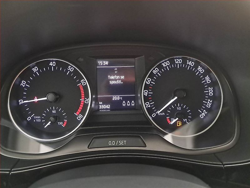 Škoda Fabia (2018) Style 1.0 TSI, Tempomat - fotka 11 z 19