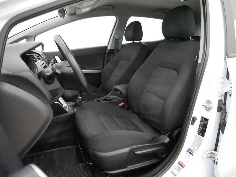 Kia Ceed - fotka 11 z 25