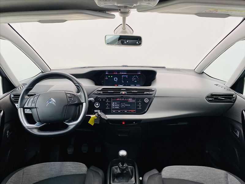 Citroën Grand C4 Picasso 1,6 HDi 88kW 1.Majitel - fotka 9 z 23