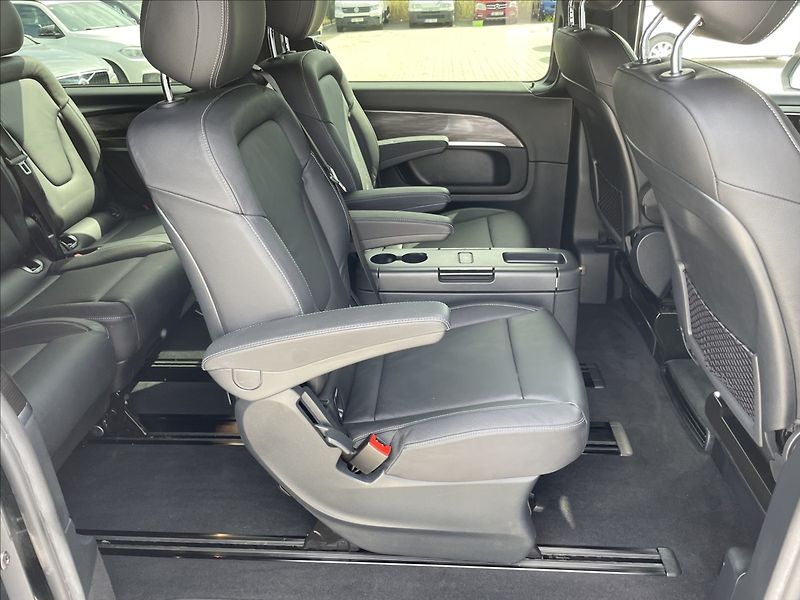 Mercedes-Benz Třídy V 2,0 250d 4MATIC LONG ČR.1.MAJ. - fotka 25 z 37