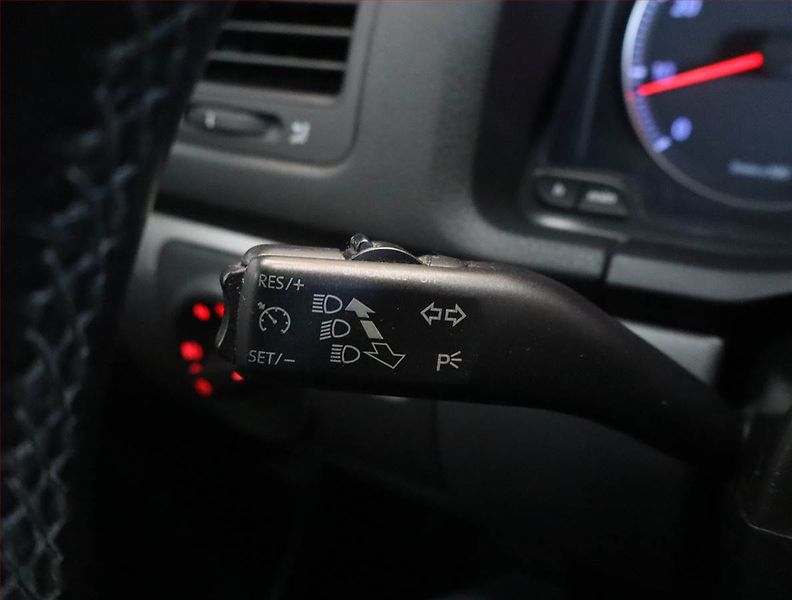Volkswagen Golf (2008) 1.4 TSI, Tažné, jezdí výborně - fotka 16 z 23
