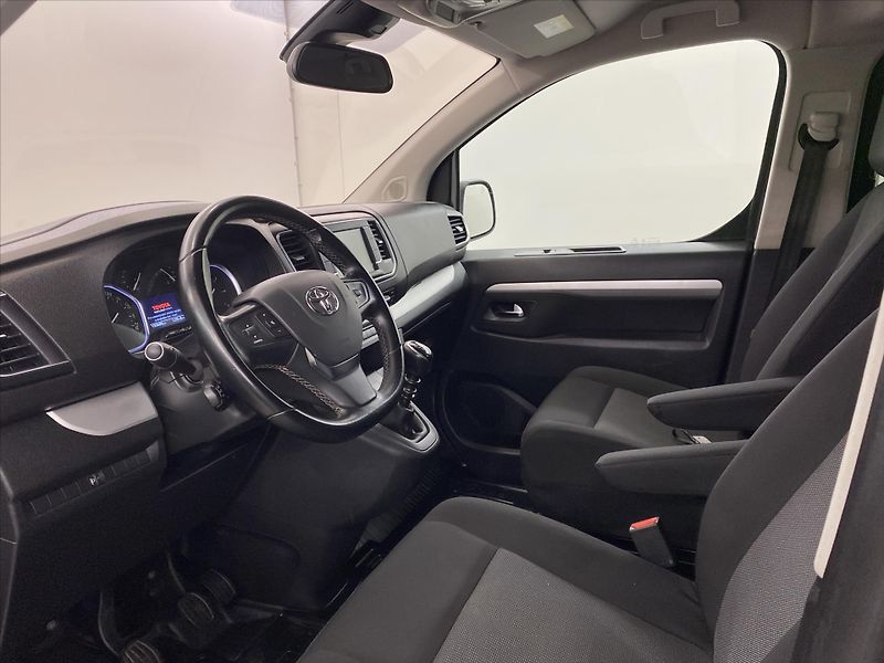 Toyota ProAce Verso 2,0 D-4D 106kW 8Míst - fotka 5 z 25