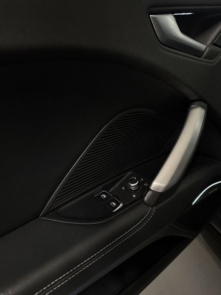 Audi TTS (2016) - fotka 20 z 31