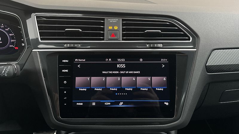 Volkswagen Tiguan 1.4 TSI PHEV DSG R-Line - fotka 11 z 33