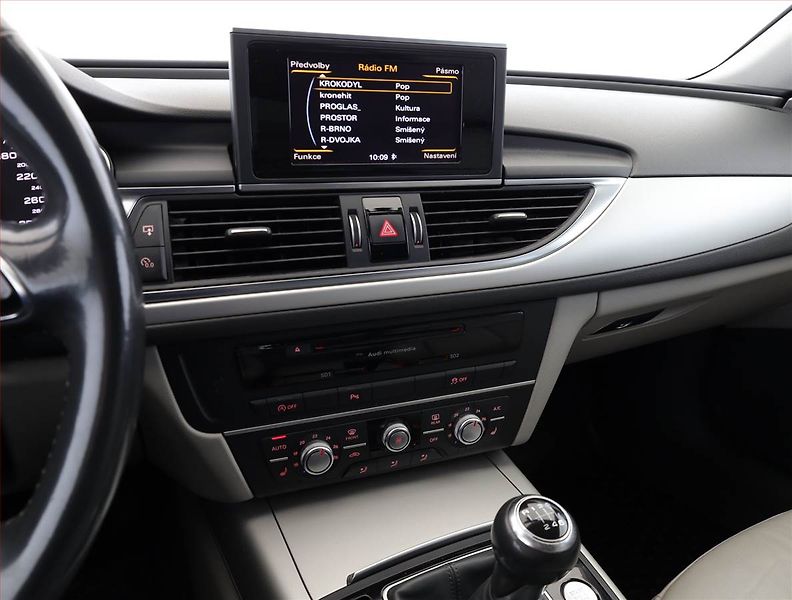 Audi A6 (2016) 2.0 TDI, Kůže, Navi, Bi-Xenony - fotka 10 z 17