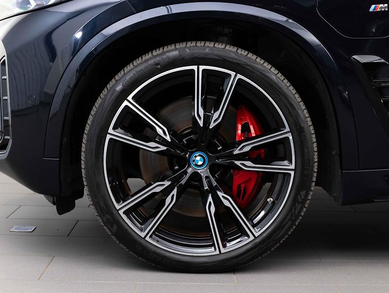 BMW X5 xDrive50e - fotka 6 z 23