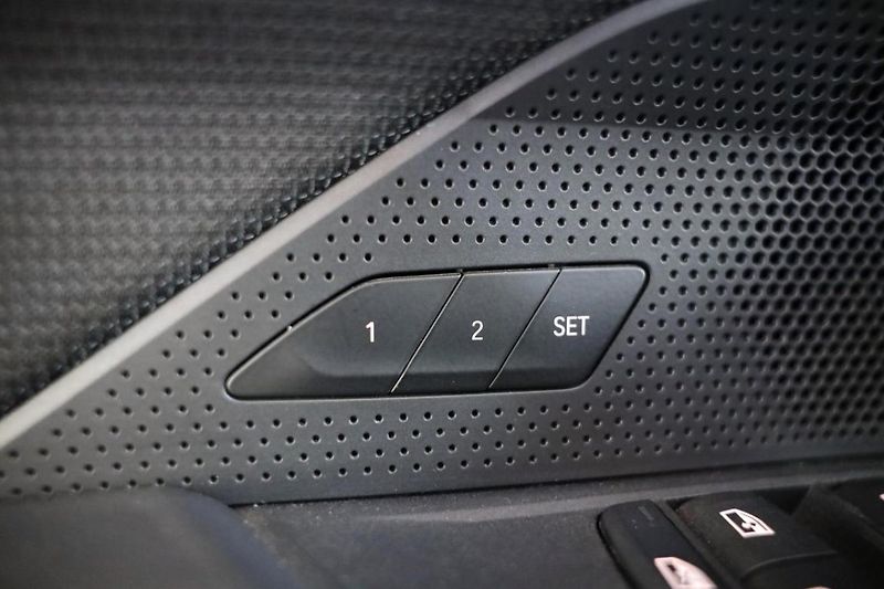 BMW i4 eDrive40 Gran Coupé - fotka 24 z 24