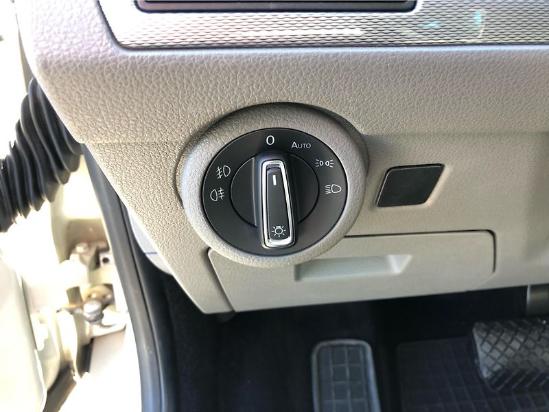 Volkswagen Caravelle 2,0 TDI 4motion Highline - fotka 17 z 29