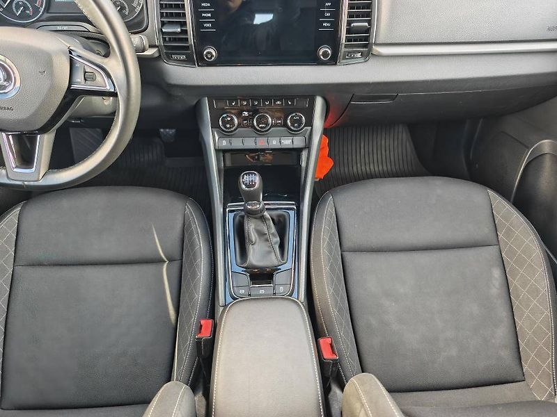 Škoda Karoq Ambition 1,5TSI - fotka 9 z 23