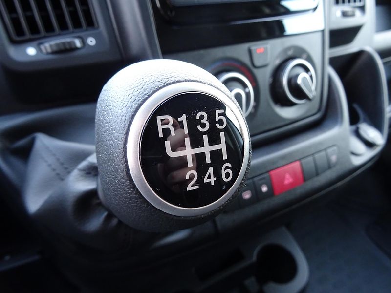 Peugeot Boxer (2023) 4350 L4H2 2.2 BHDi 165k MAN6 - fotka 24 z 28