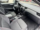 Škoda Octavia (2018) RS 2.0 TDi DSG ACC LED 135kW - náhled 17