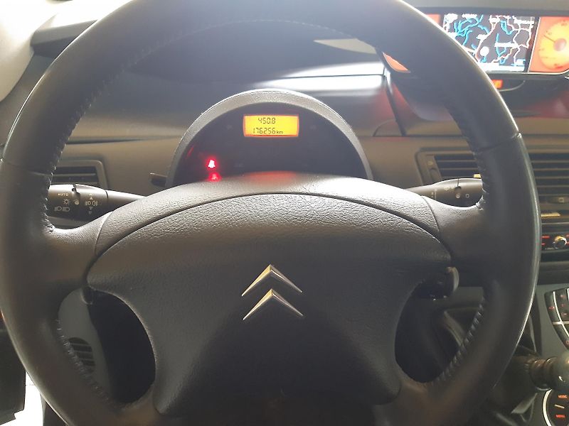 Citroën C8 2.0 HDI DIGIKLIMA NAVI TAŽNÉ - fotka 13 z 24