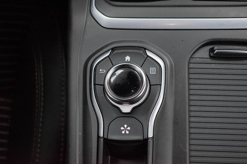 Renault Talisman 1.3 TCe AUTOMAT*KAMERA*MASÁŽ* - fotka 30 z 40