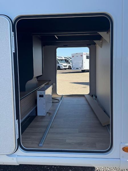 Pilote (2026) G690GJ Expression - fotka 28 z 34