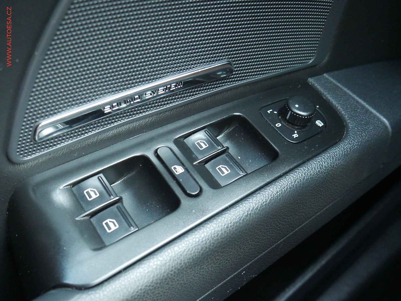Škoda Superb (2014) 2.0TDi 4x4, ČR, Panor, kůže - fotka 11 z 25