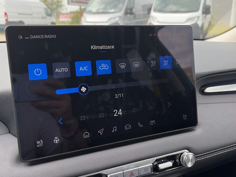 MG MG4 (2026) EV Urban 54kWh*Premium - fotka 15 z 25