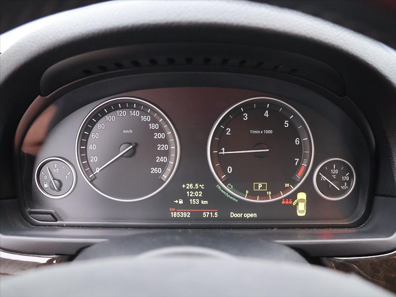 BMW Řada 5 3,0 523i 150kW FS21 - fotka 15 z 30