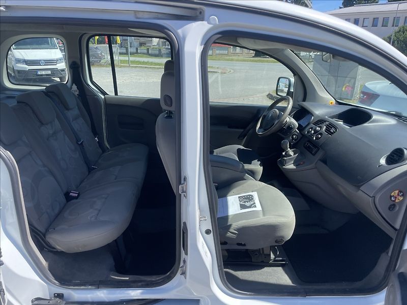 Renault Kangoo 1,5 dci 78kw Tažné Klima ESP b - fotka 11 z 33