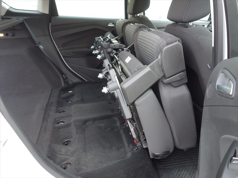 Ford C-MAX 1,5 TDCi 88kW Titanium ČR  Tit - fotka 14 z 25