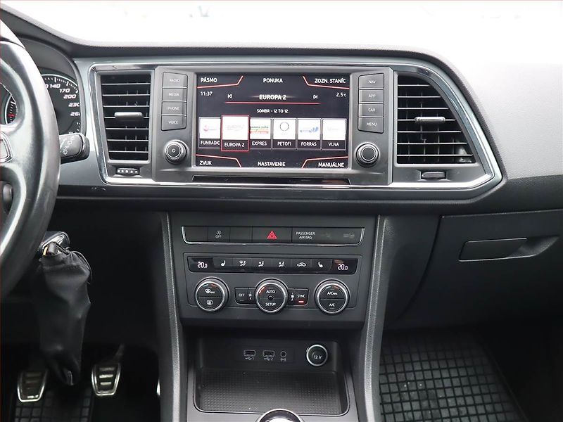 Seat Ateca (2016) 1.0 TSI, Navi, Tempomat - fotka 12 z 19